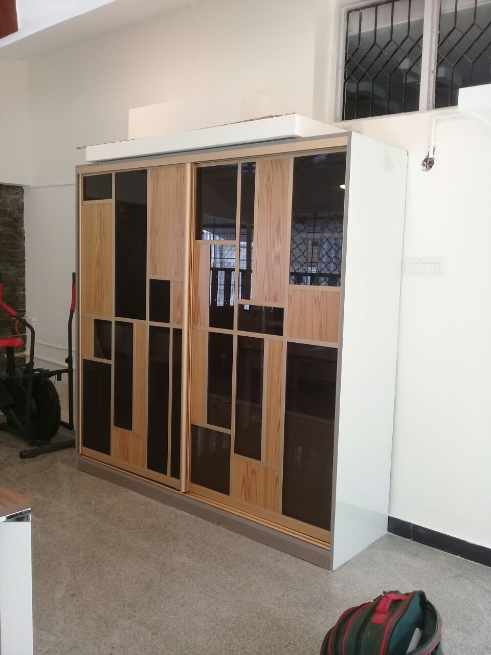 affordable-budget-wardrobes-prices-largest-dealers-manufacturers-in-noida-greater-noida-india